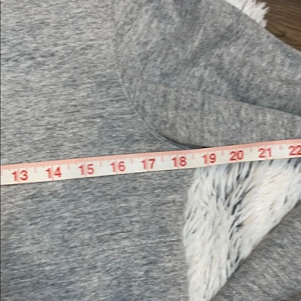 ONTHE BYAS Star Wars Sweatshirt Small